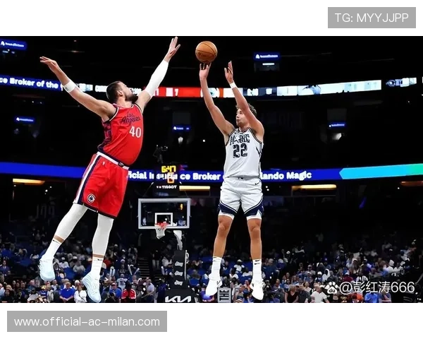 快船队持续努力，目标冲刺季后赛，记者_快船仍对下赛季乐观