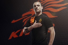 米兰体育入口-法甲球队通过战术场景模拟提升前场小组配合效率，法甲 球队