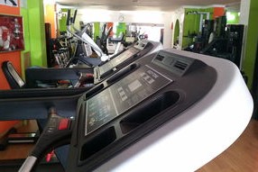 米兰真人-智能体育设备在特殊人群运动康复中的应用，智能设备在体育教学中的应用